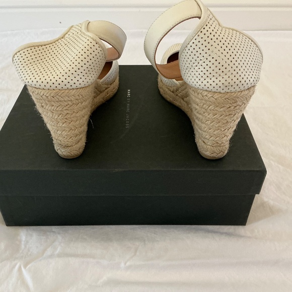 MARC JACOBS Dorsey Wedge PerforatedLamb Leather Ankle Strap Espadrille (Size:38) - Picture 4 of 5